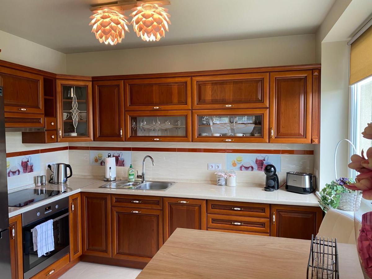 Apartament Sweet อุสทรอน ภายนอก รูปภาพ