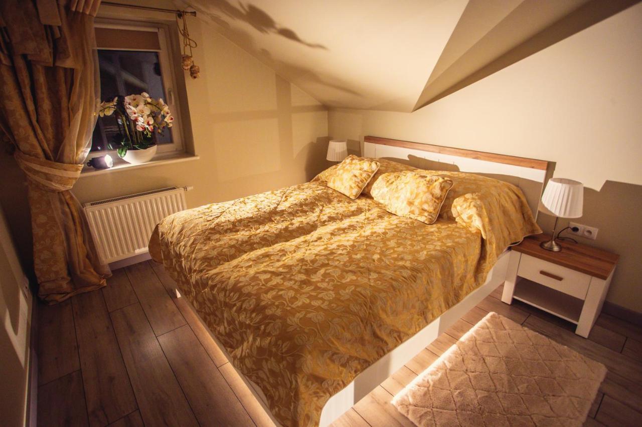 Apartament Sweet อุสทรอน ภายนอก รูปภาพ