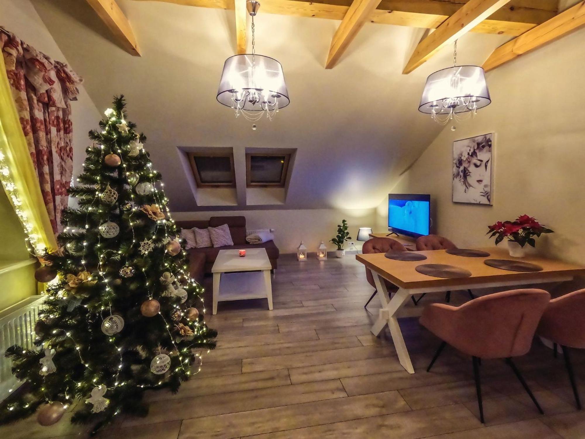 Apartament Sweet อุสทรอน ภายนอก รูปภาพ